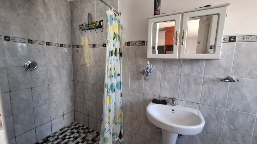 4 Bedroom Property for Sale in Westgate Western Cape